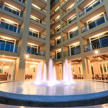 Crystal Palace Luxury Hotel Pattaya Esterno foto