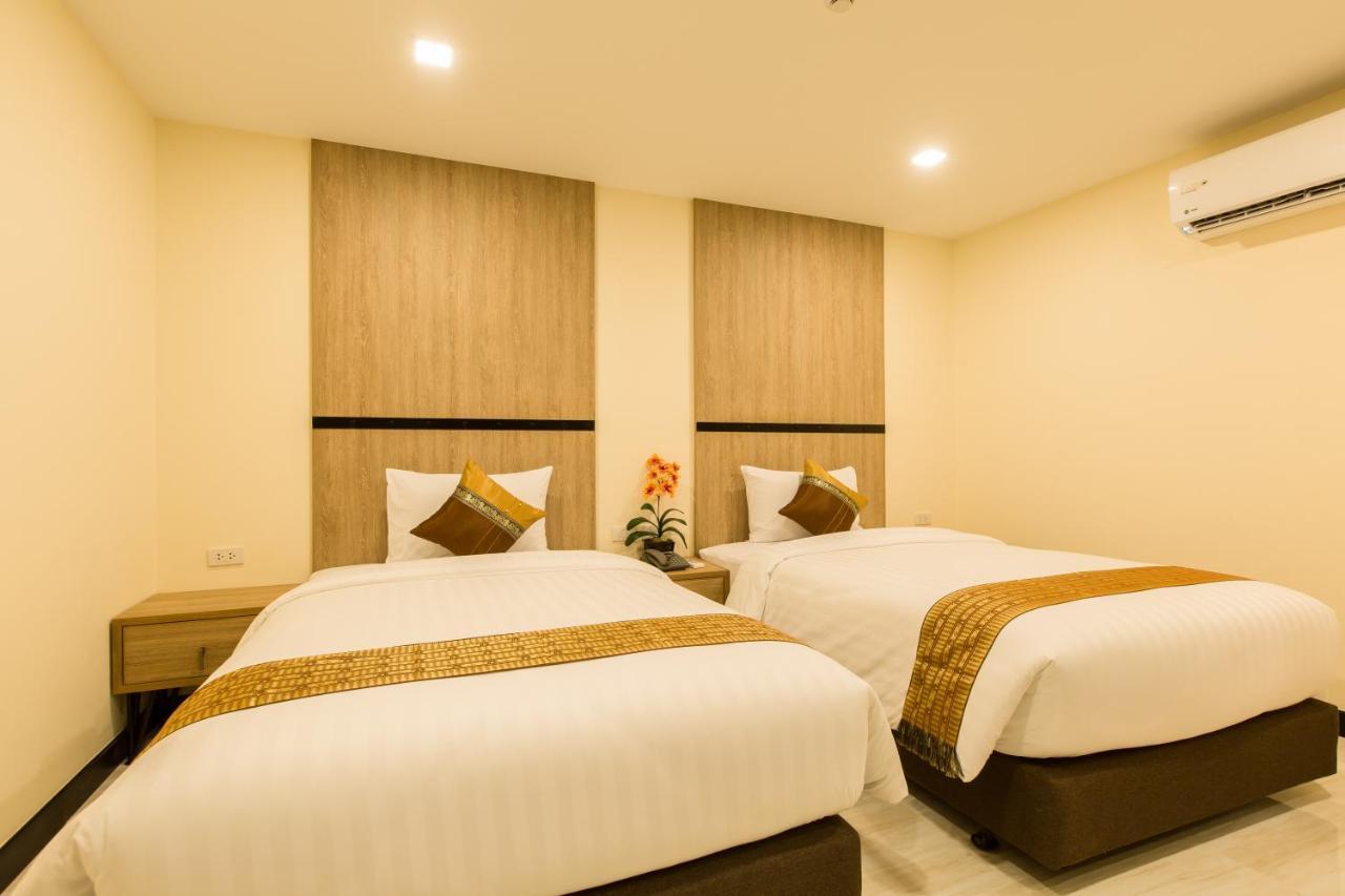 Crystal Palace Luxury Hotel Pattaya Esterno foto
