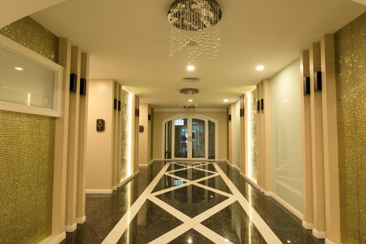 Crystal Palace Luxury Hotel Pattaya Esterno foto
