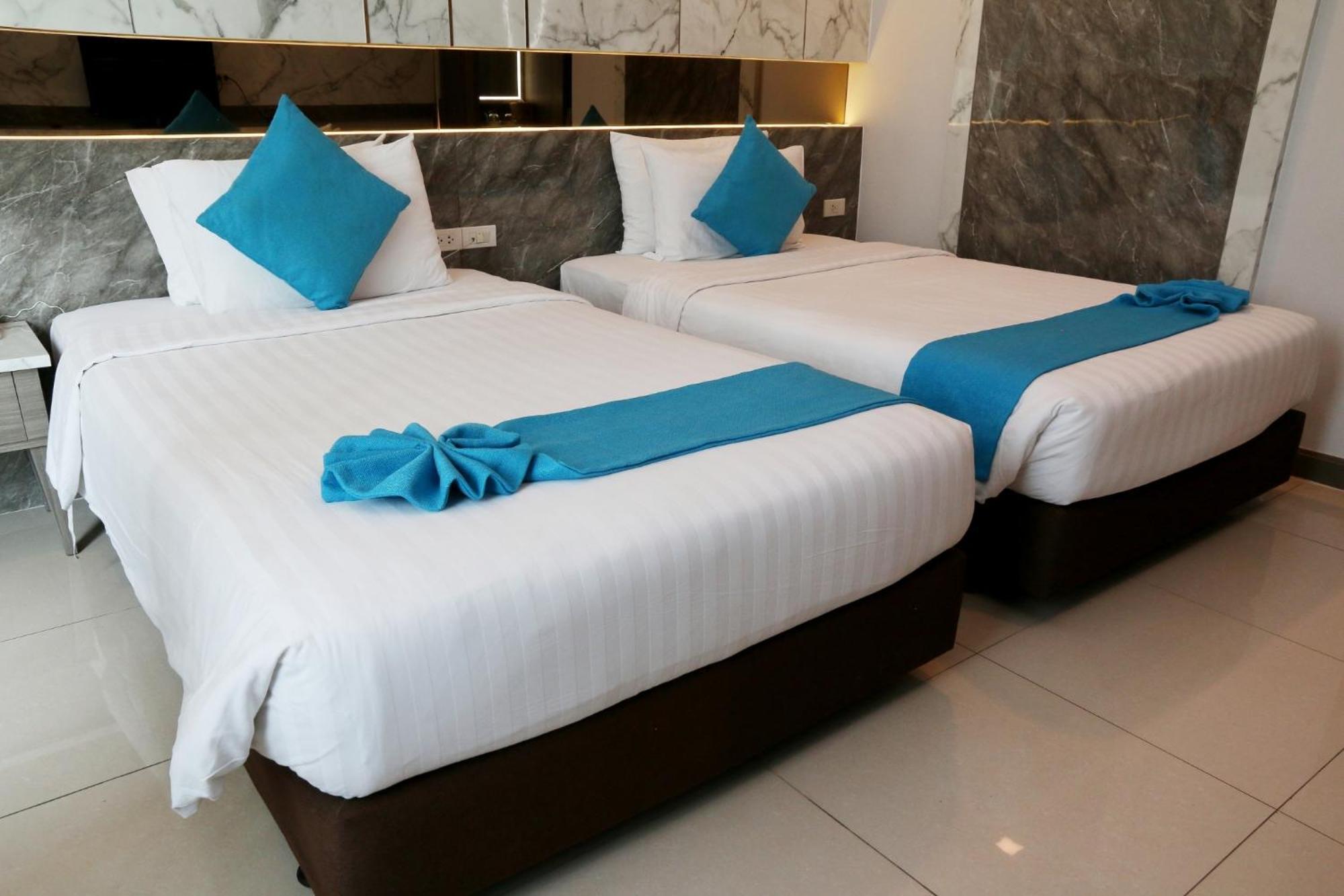 Crystal Palace Luxury Hotel Pattaya Esterno foto