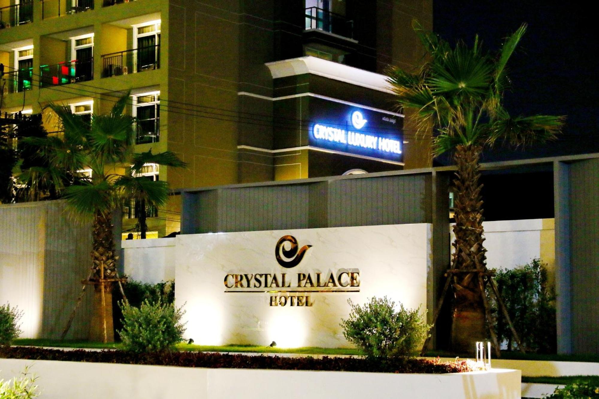 Crystal Palace Luxury Hotel Pattaya Esterno foto