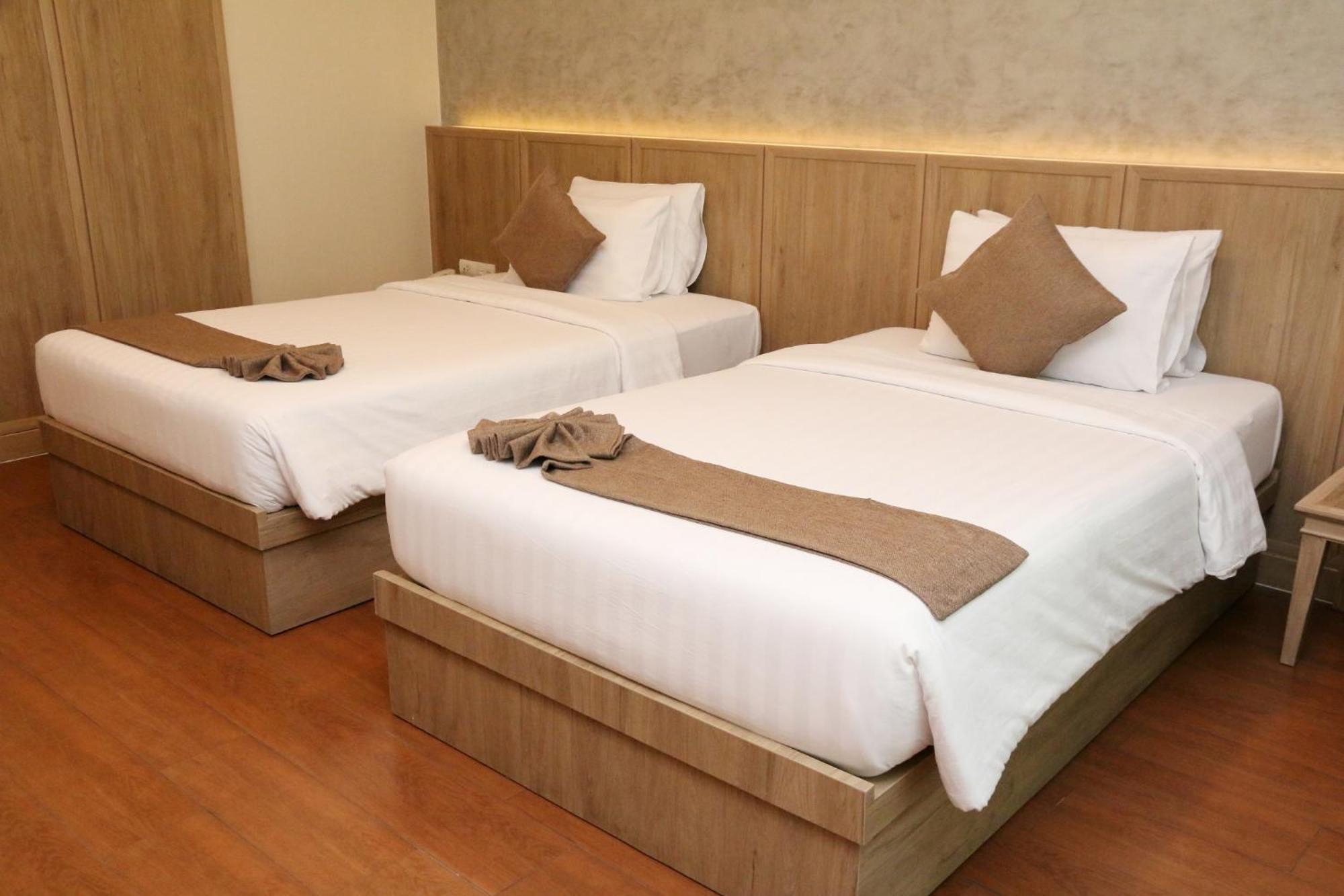 Crystal Palace Luxury Hotel Pattaya Esterno foto